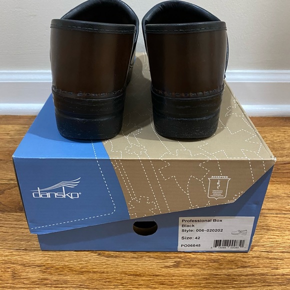 Dansko Clogs - Picture 7 of 8